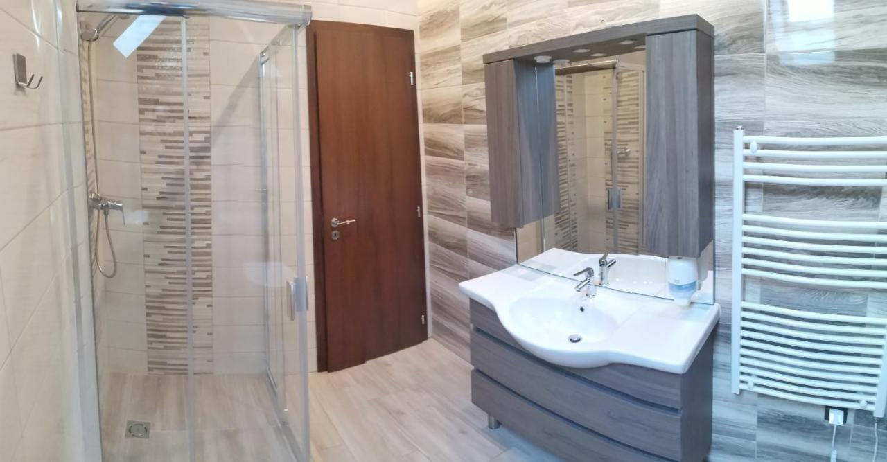 Termal Apartmanhaz Veresegyhaz Luaran gambar